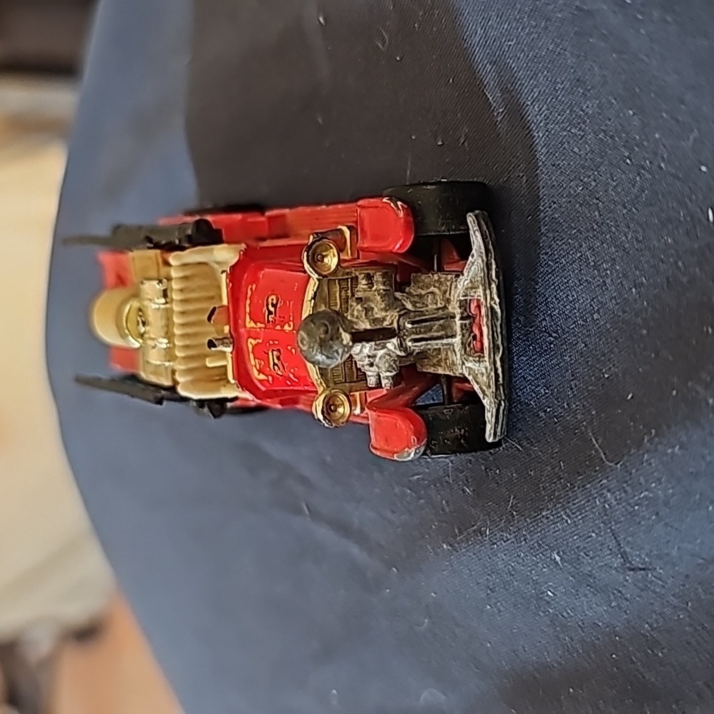 Collectable hot wheels ole engine number 5 1990